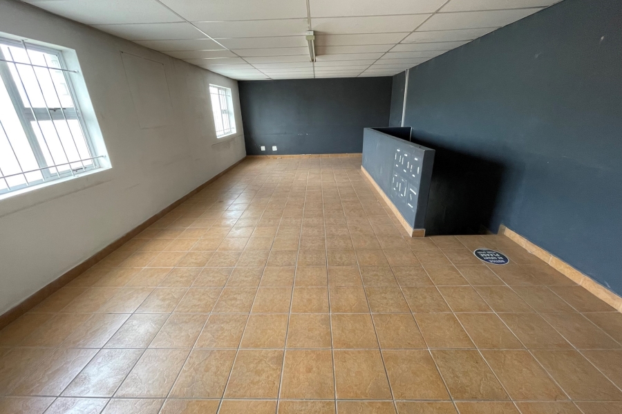 Commercial Property for Sale in Racing Park Western Cape